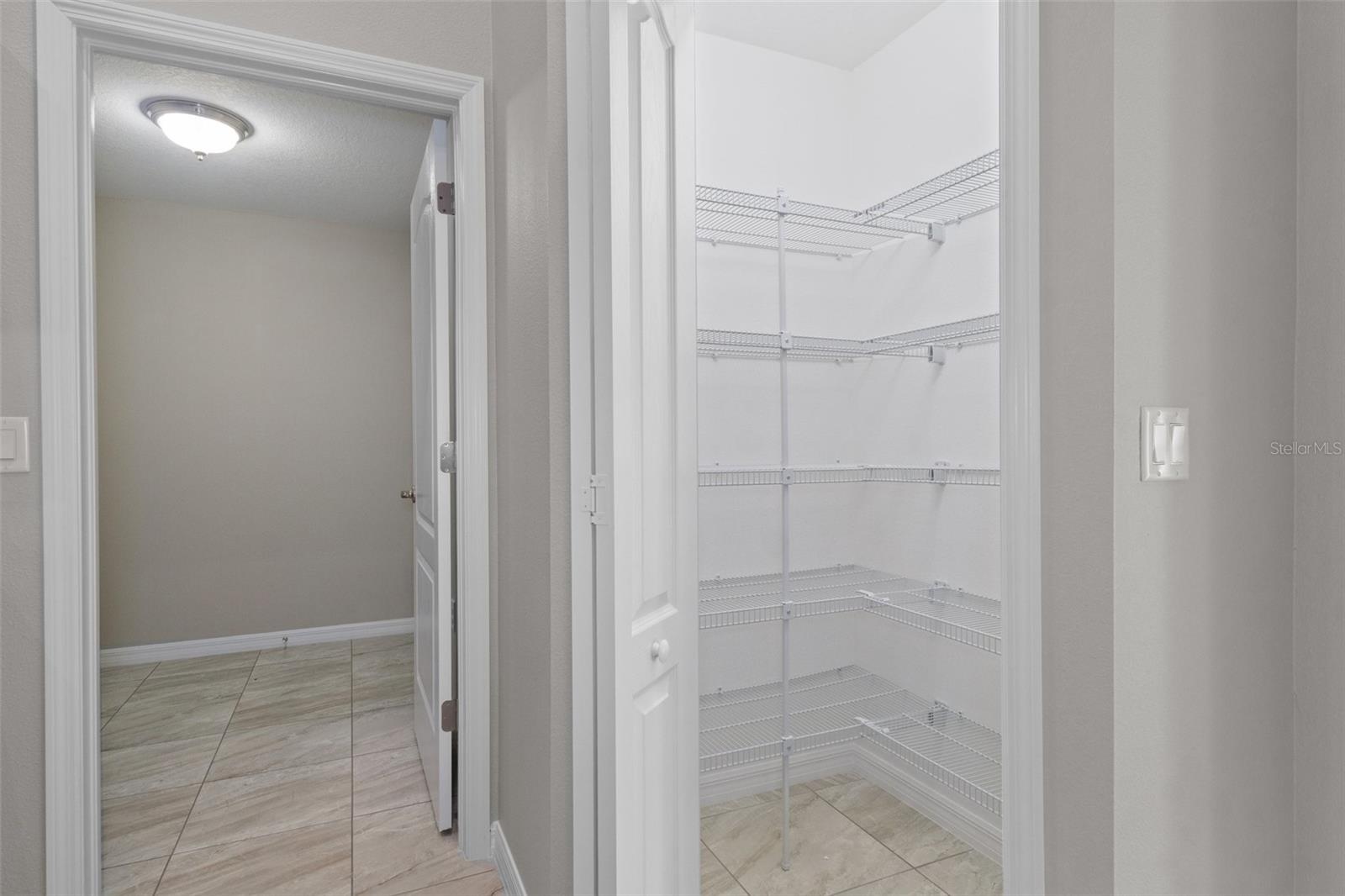 11172 PIGEON AVE, WEEKI WACHEE, FL, 34614