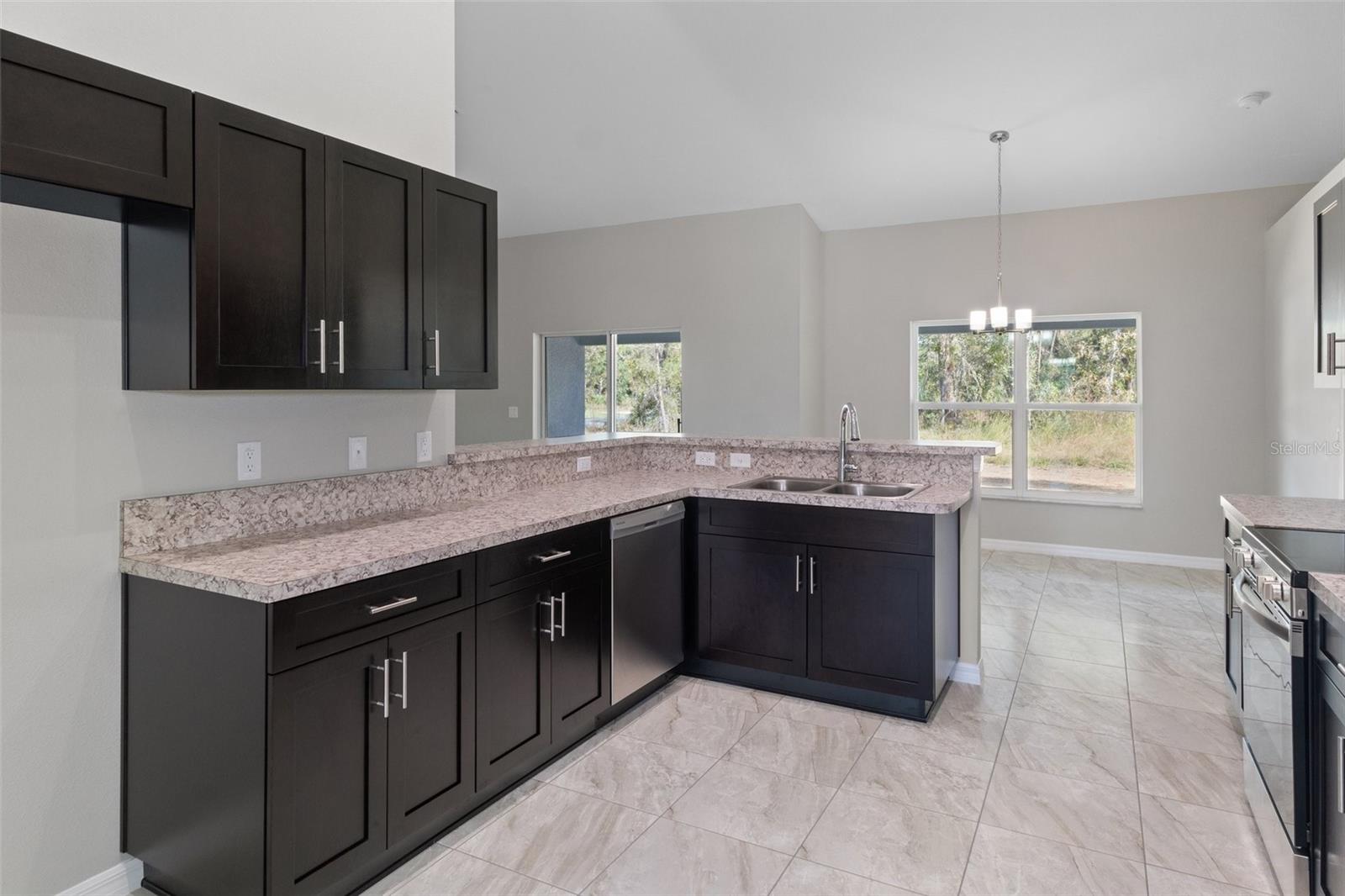 11172 PIGEON AVE, WEEKI WACHEE, FL, 34614