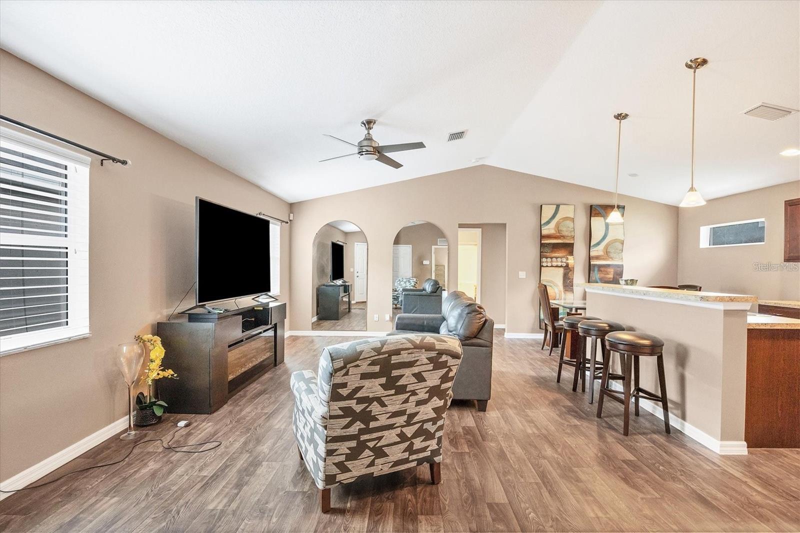 4032 11TH ST E, BRADENTON, FL, 34208