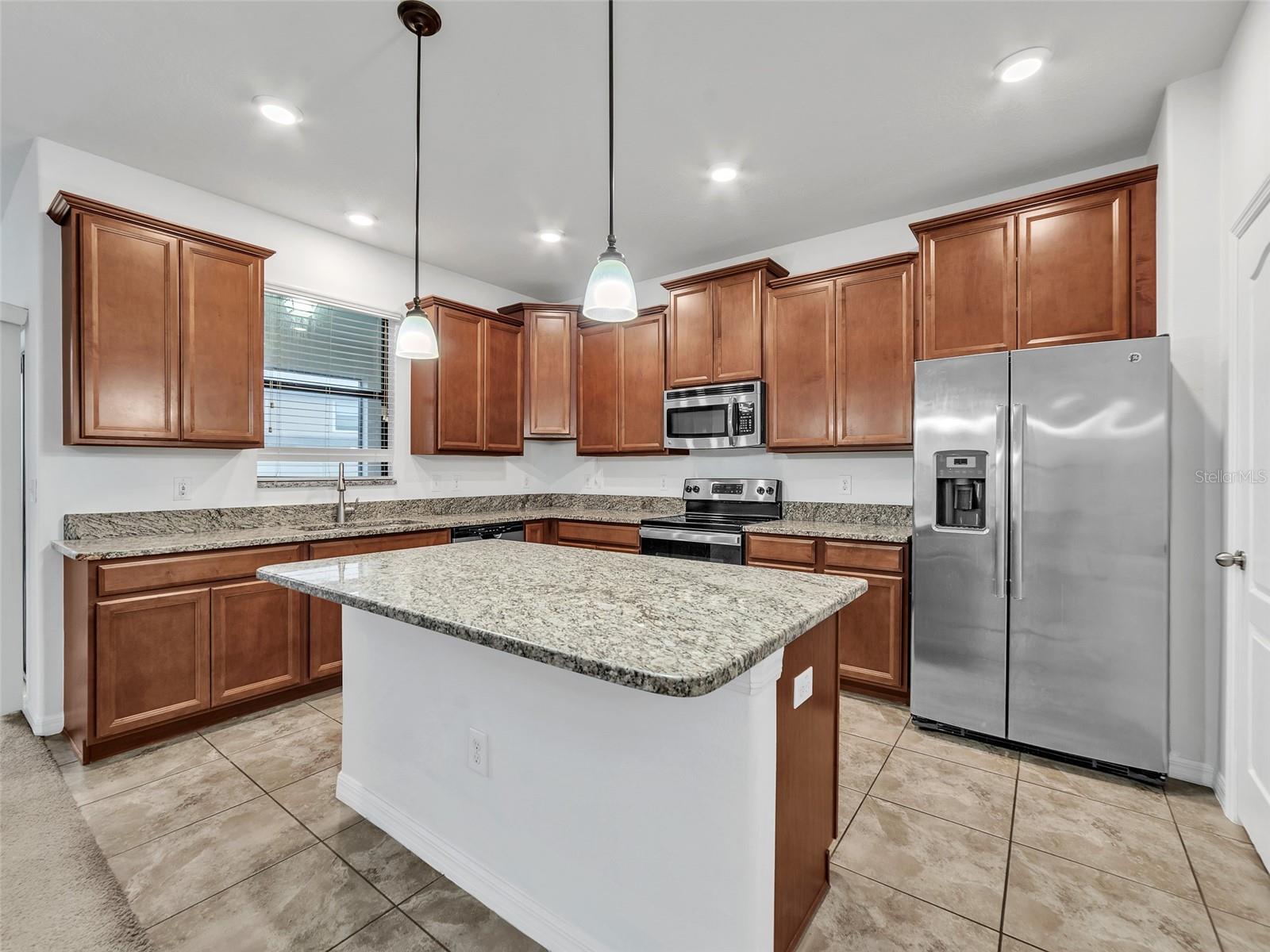 10043 NEWMINSTER LOOP, RUSKIN, FL, 33573