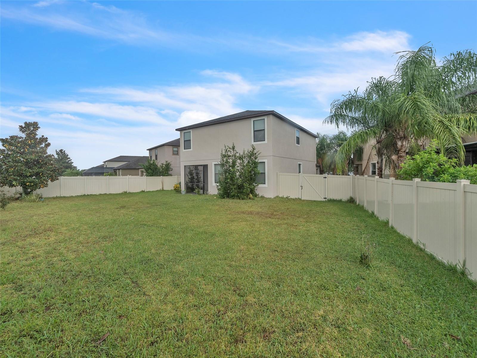 10043 NEWMINSTER LOOP, RUSKIN, FL, 33573