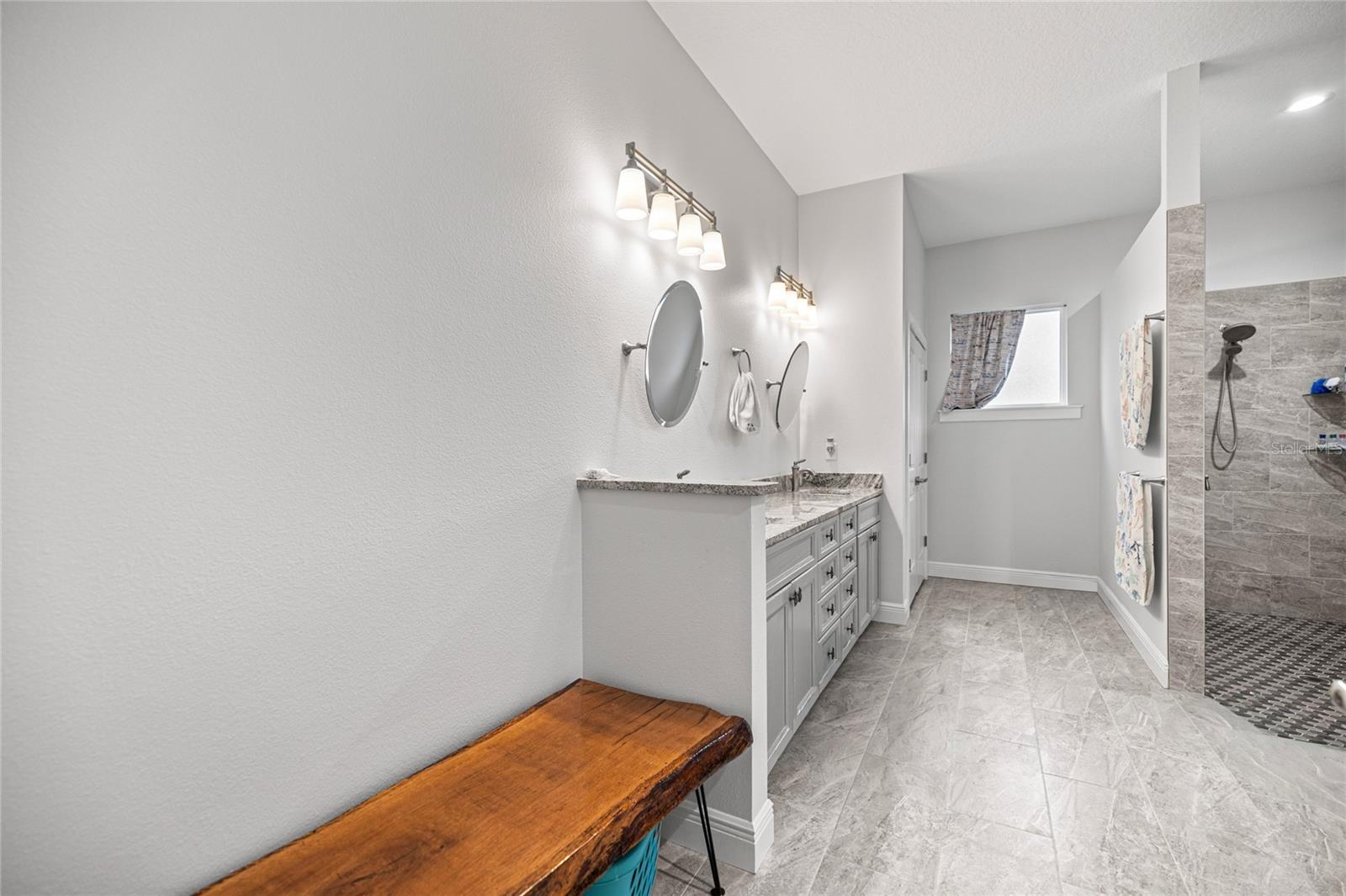 2700 WESTSIDE DR, LEESBURG, FL, 34748