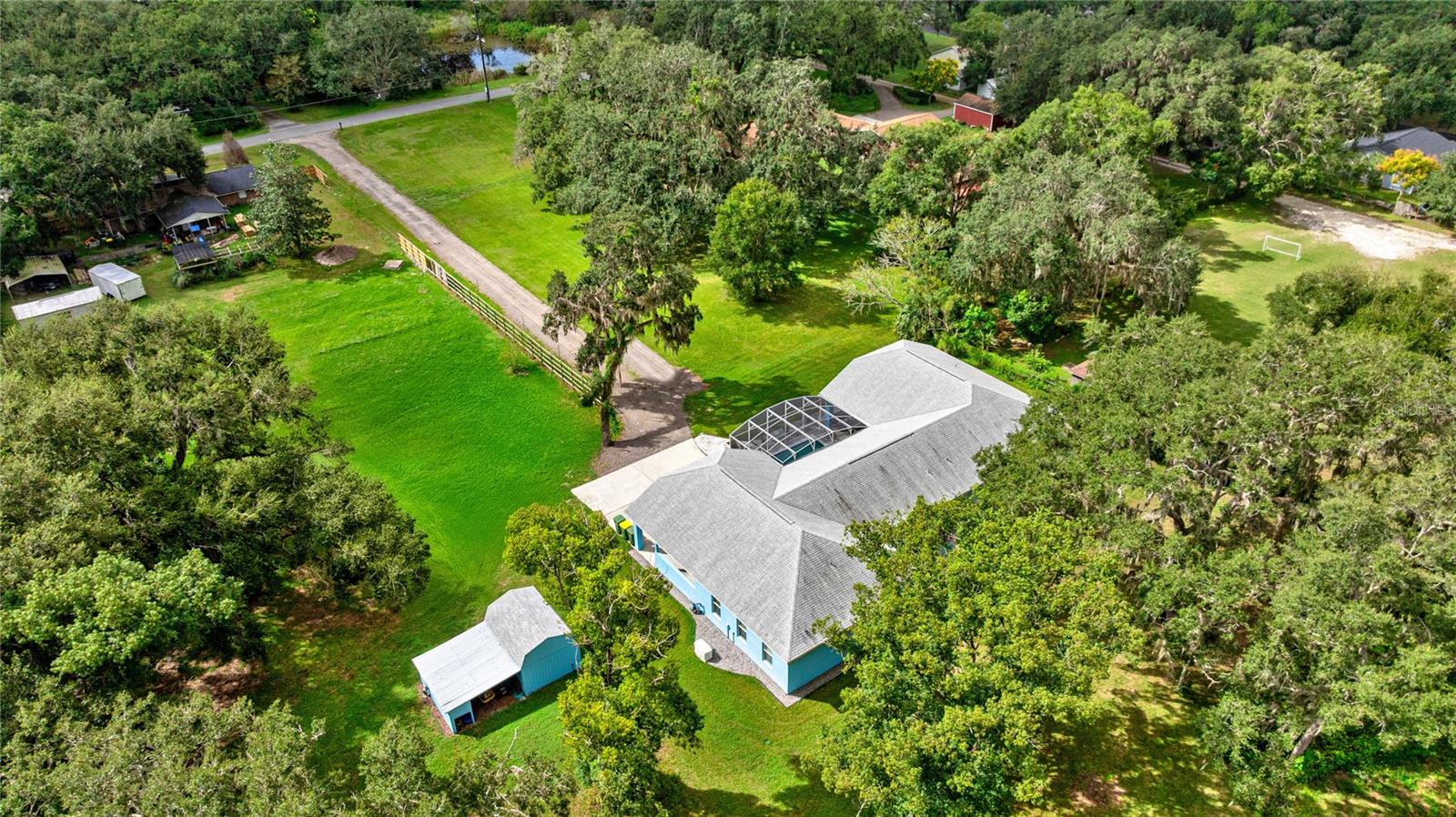 2700 WESTSIDE DR, LEESBURG, FL, 34748