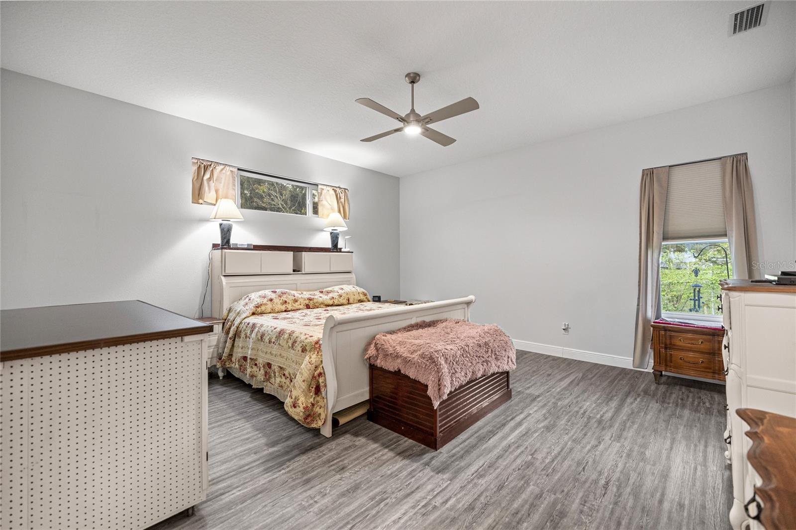 2700 WESTSIDE DR, LEESBURG, FL, 34748