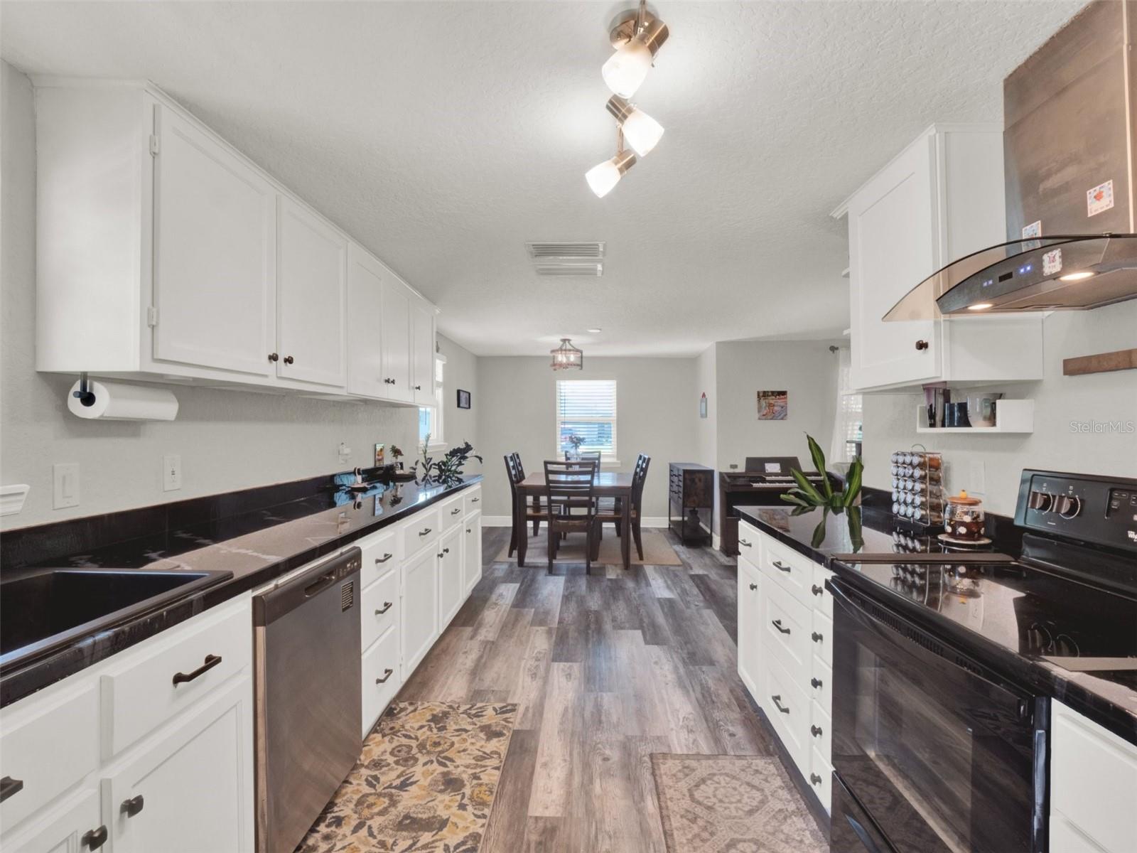 2721 EVERGREEN DR, EDGEWATER, FL, 32141