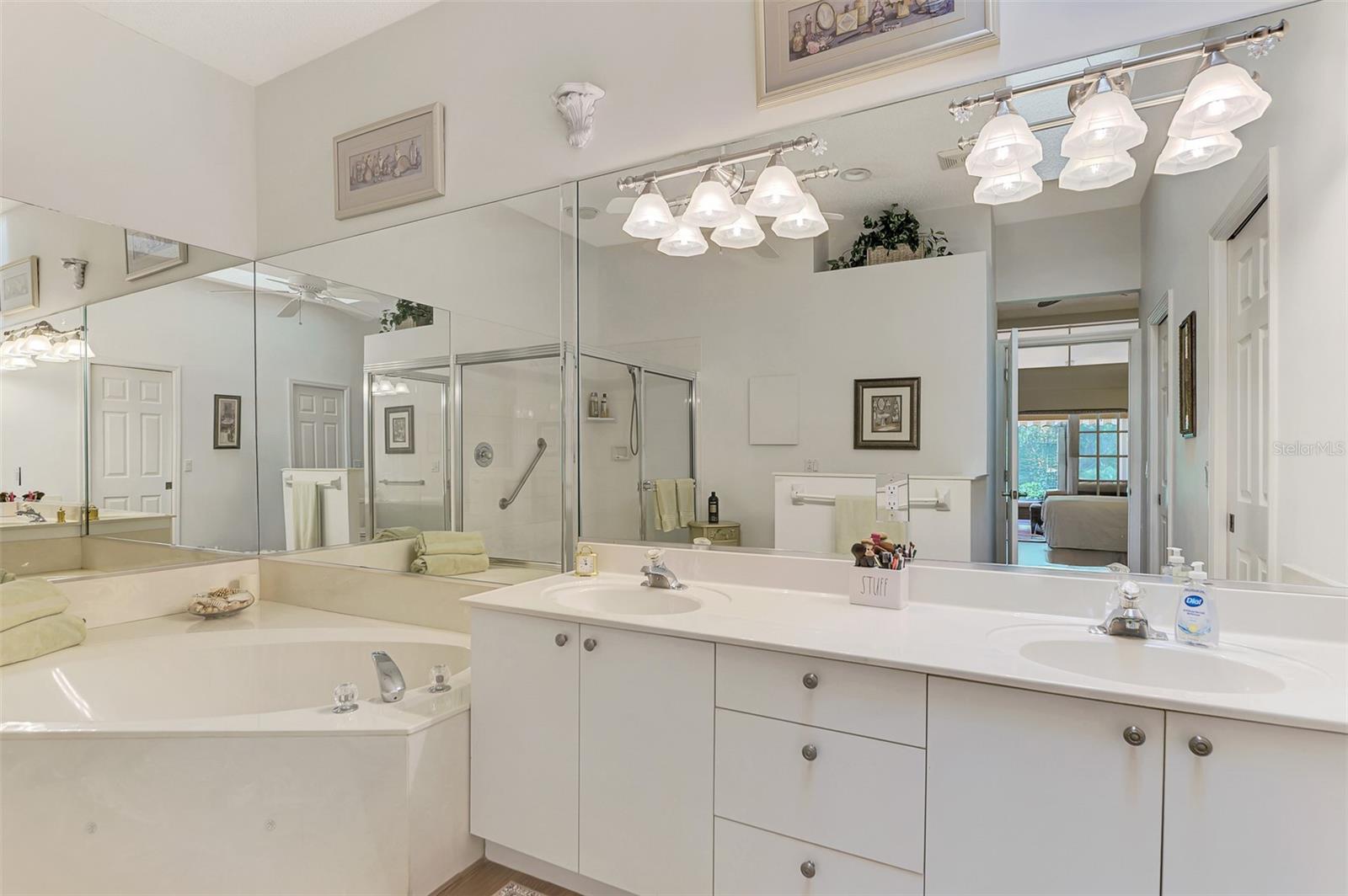 736 CONNEMARA CT, VENICE, FL, 34292