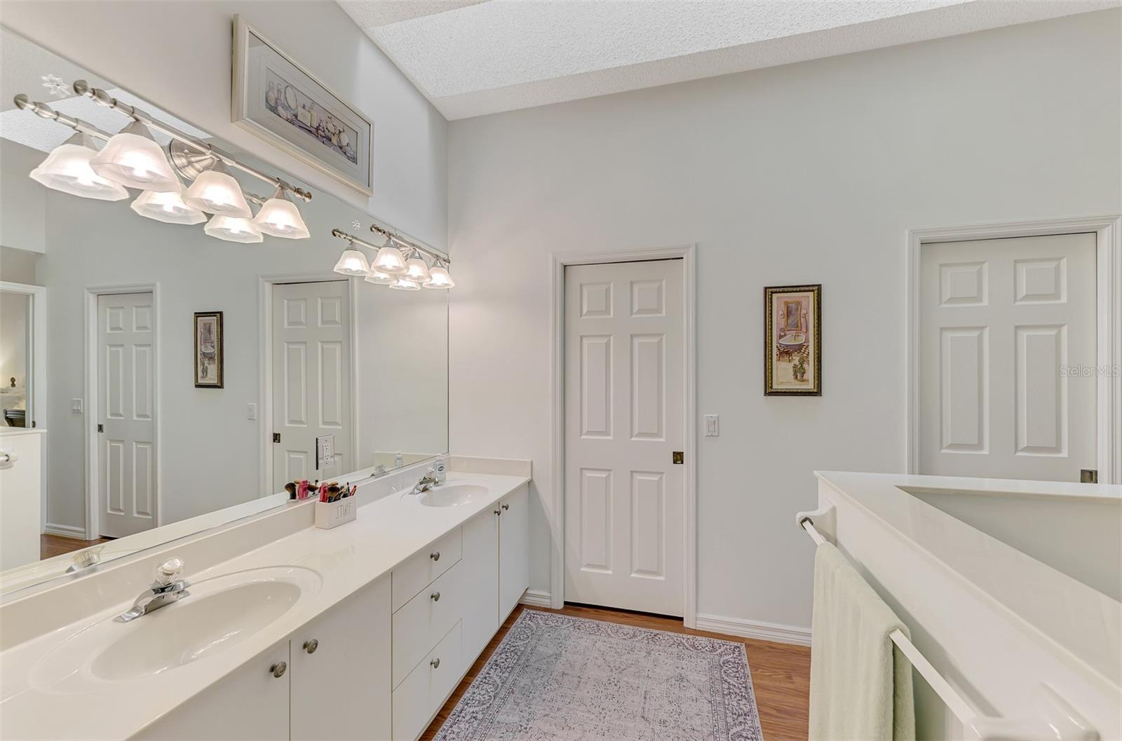 736 CONNEMARA CT, VENICE, FL, 34292