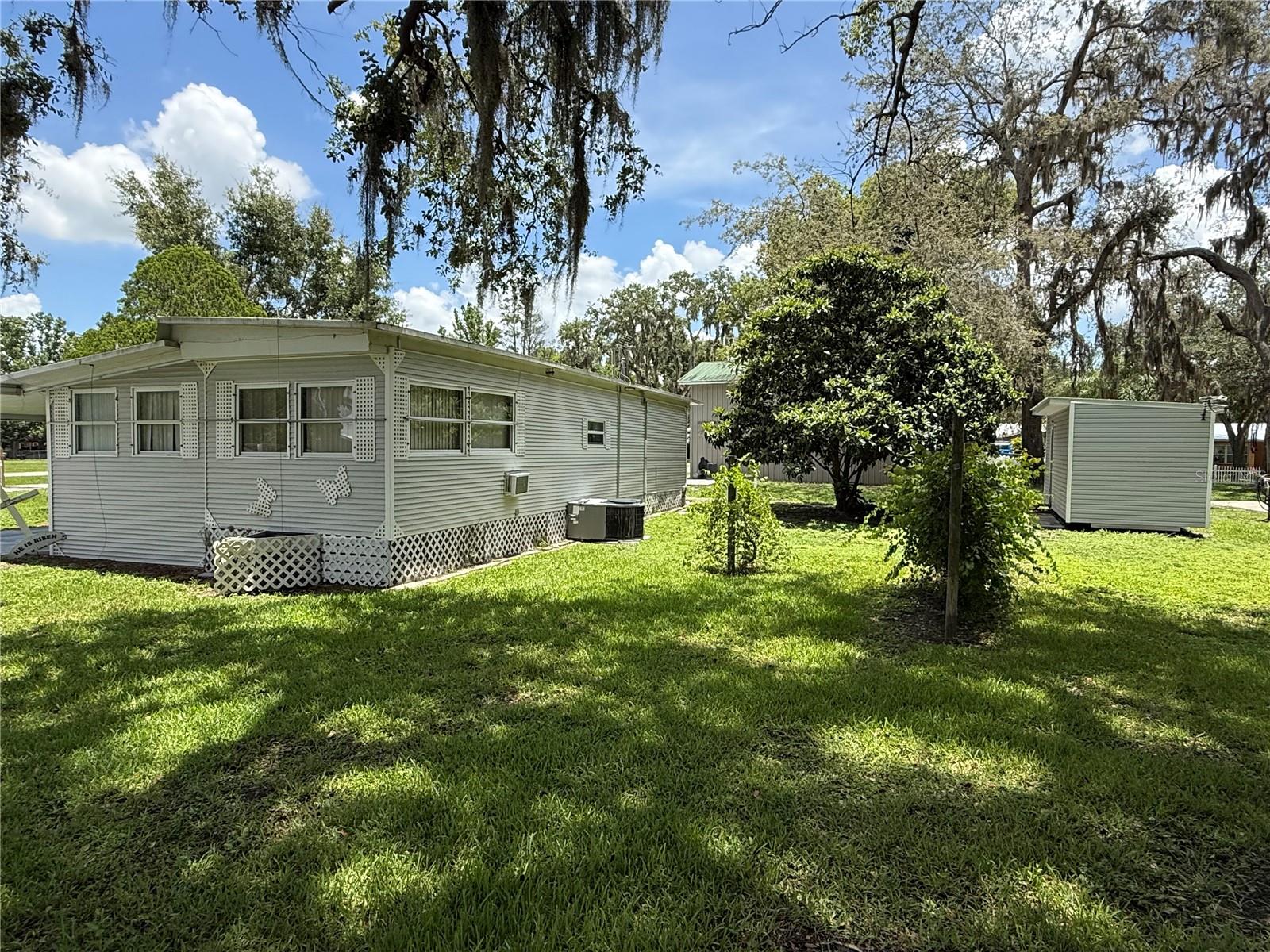 5102 HILL DR, ZEPHYRHILLS, FL, 33542