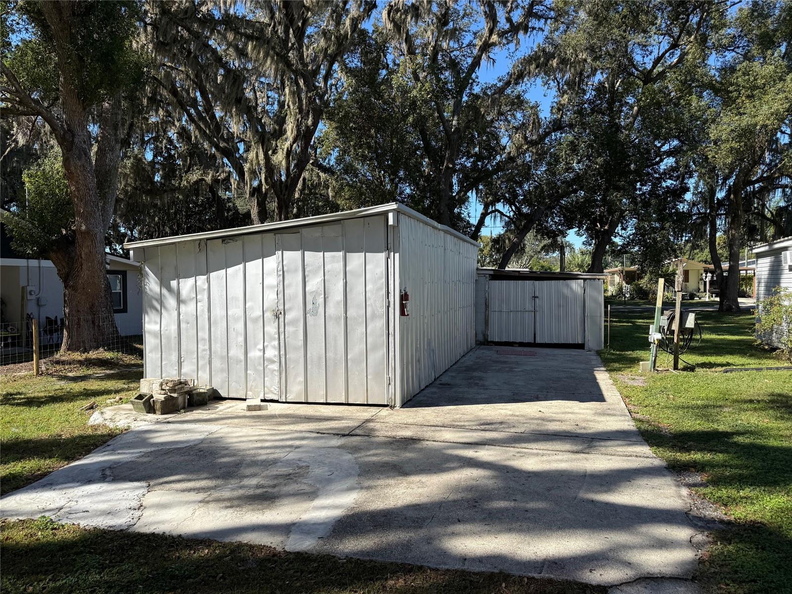 5102 HILL DR, ZEPHYRHILLS, FL, 33542