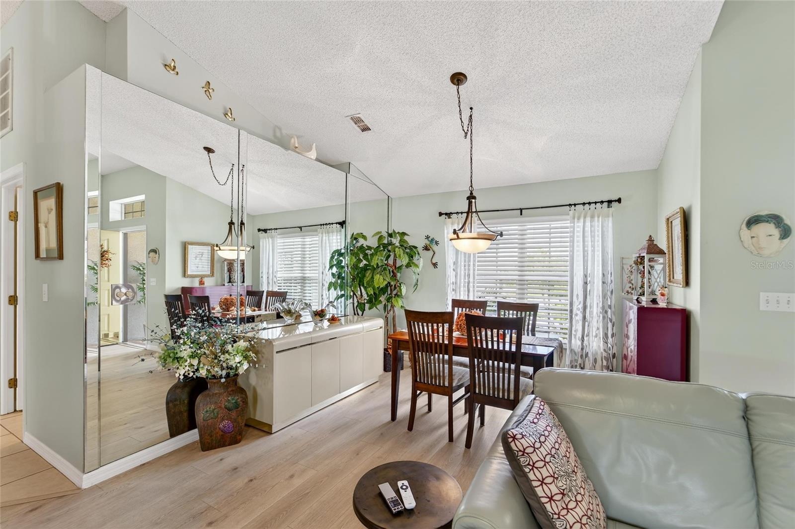 326 CALOOSA PALMS CT, SUN CITY CENTER, FL, 33573