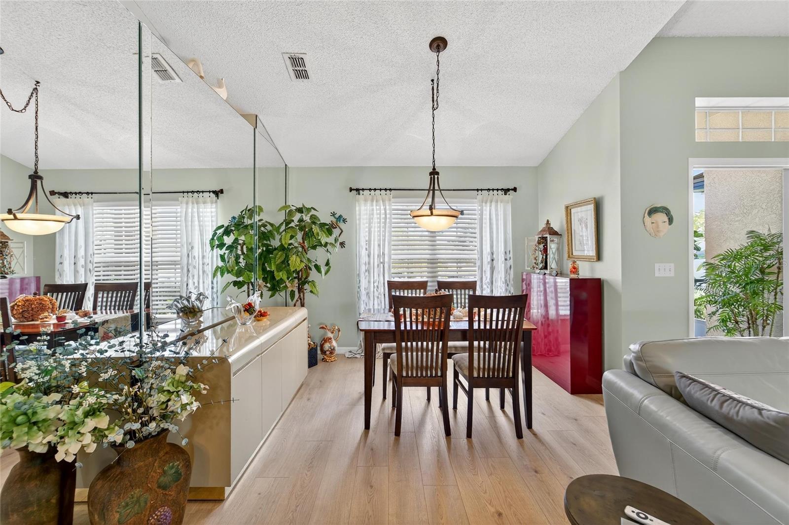 326 CALOOSA PALMS CT, SUN CITY CENTER, FL, 33573