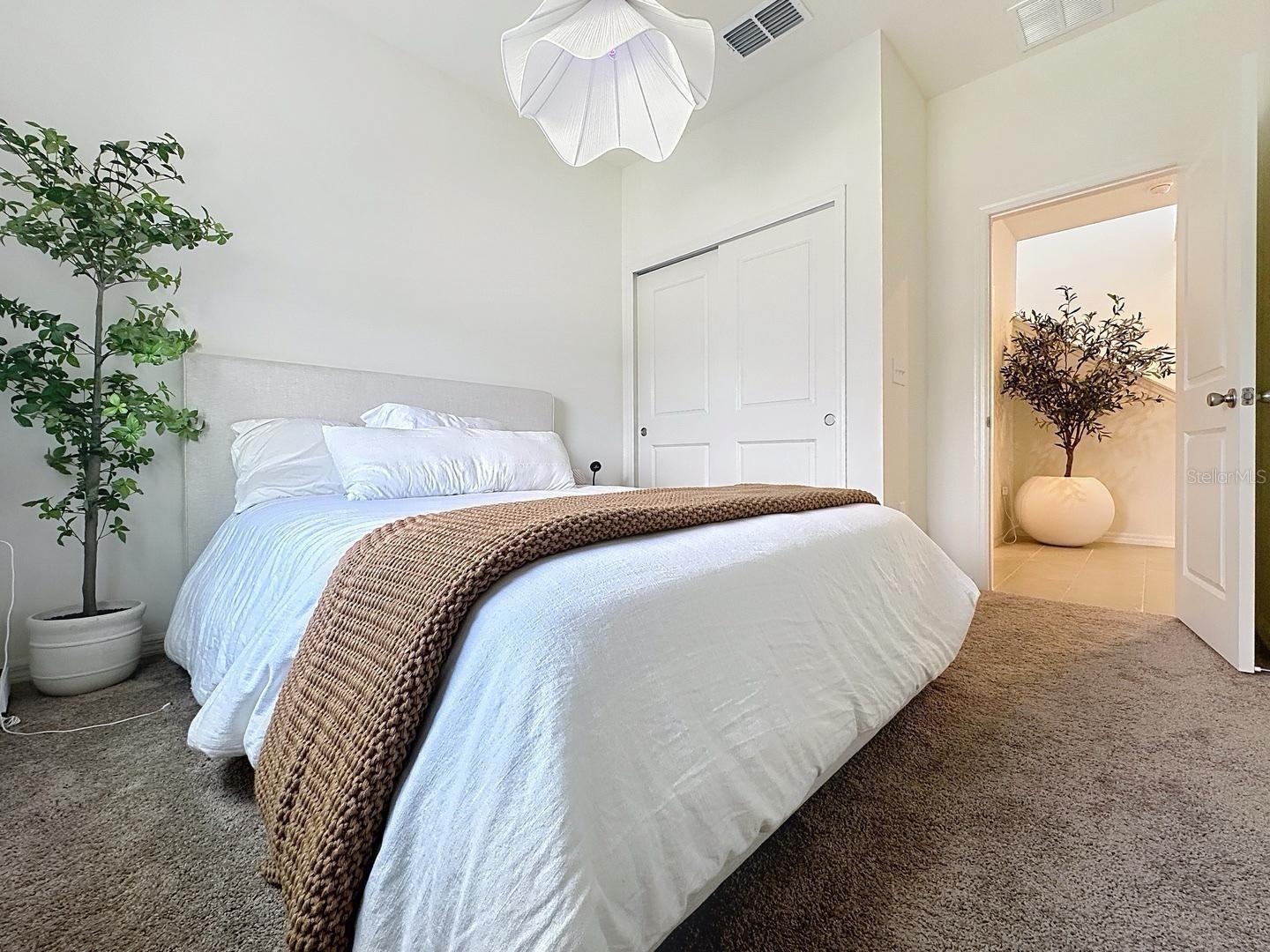 895 OVERPOOL AVE, DAVENPORT, FL, 33896