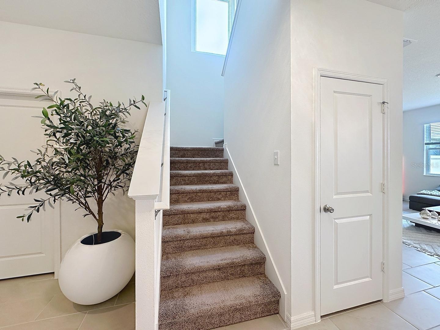 895 OVERPOOL AVE, DAVENPORT, FL, 33896