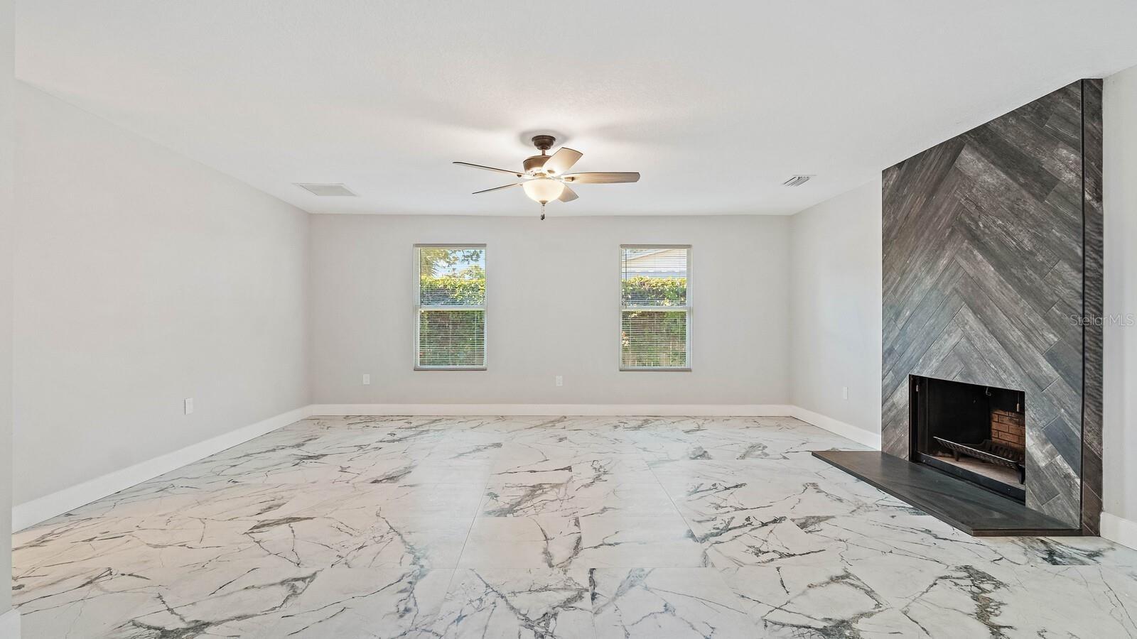 2318 39TH AVE N, ST PETERSBURG, FL, 33714