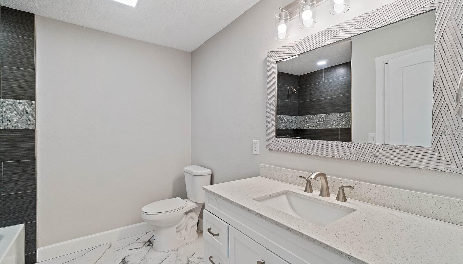 2318 39TH AVE N, ST PETERSBURG, FL, 33714