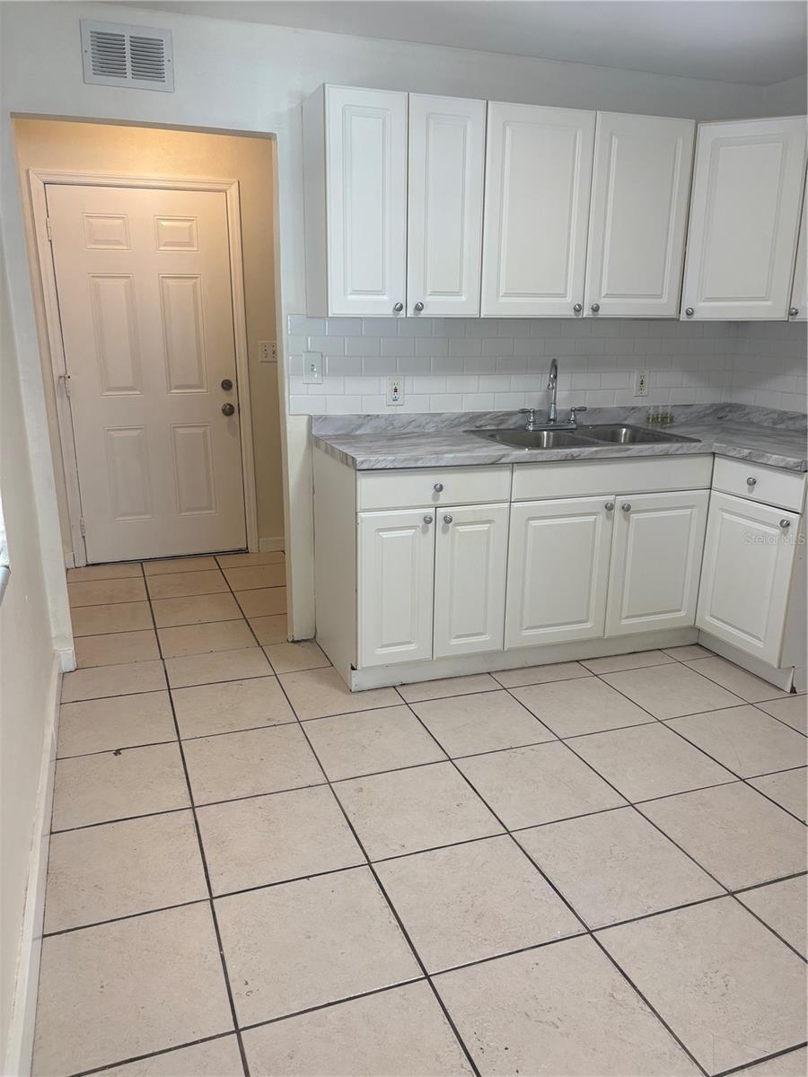 2300 17TH AVE S, ST PETERSBURG, FL, 33712