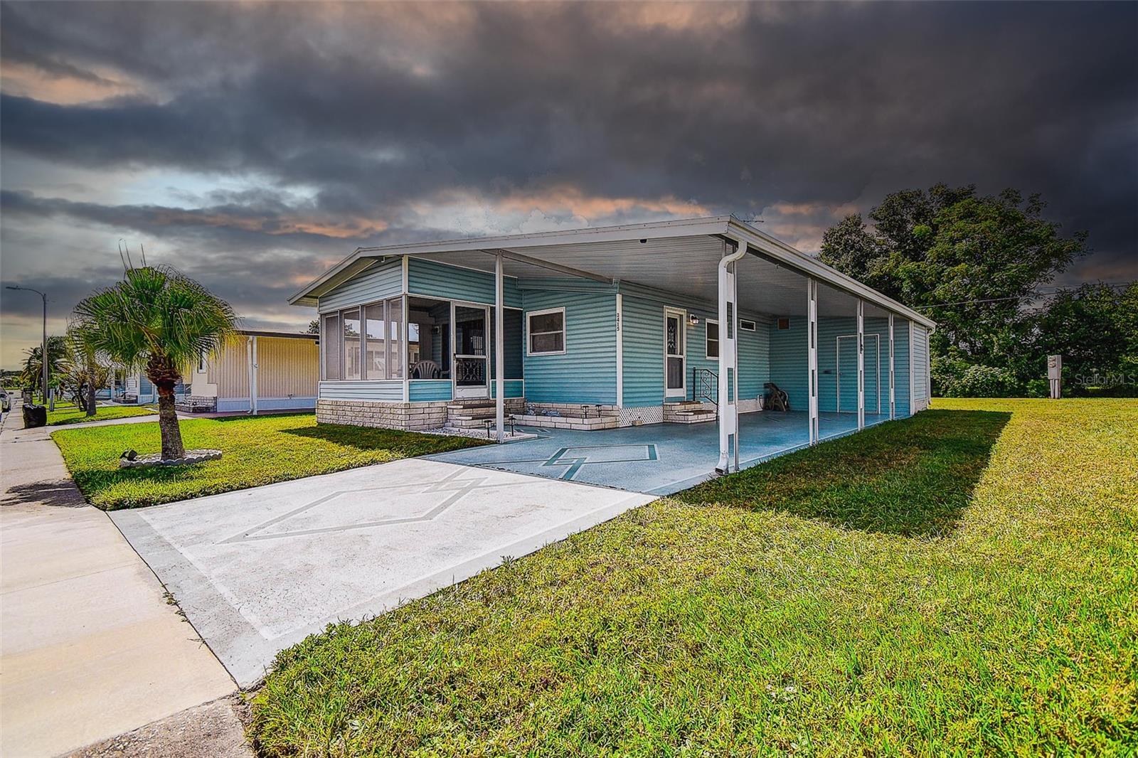 TB8436761 Property Photo