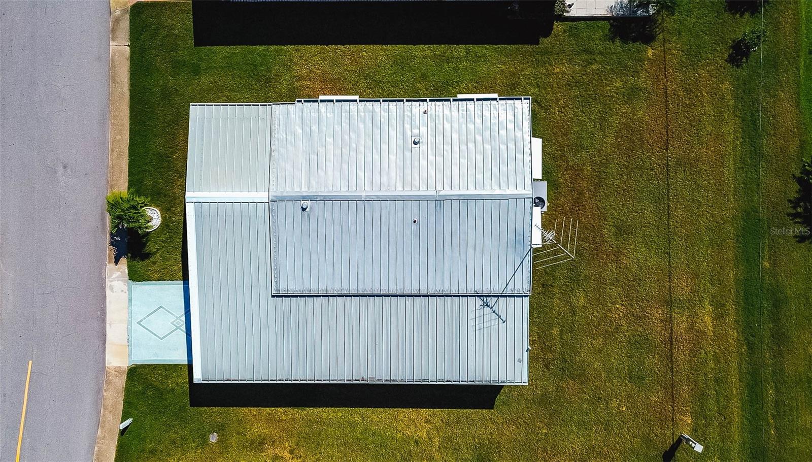 TB8436761 Property Photo