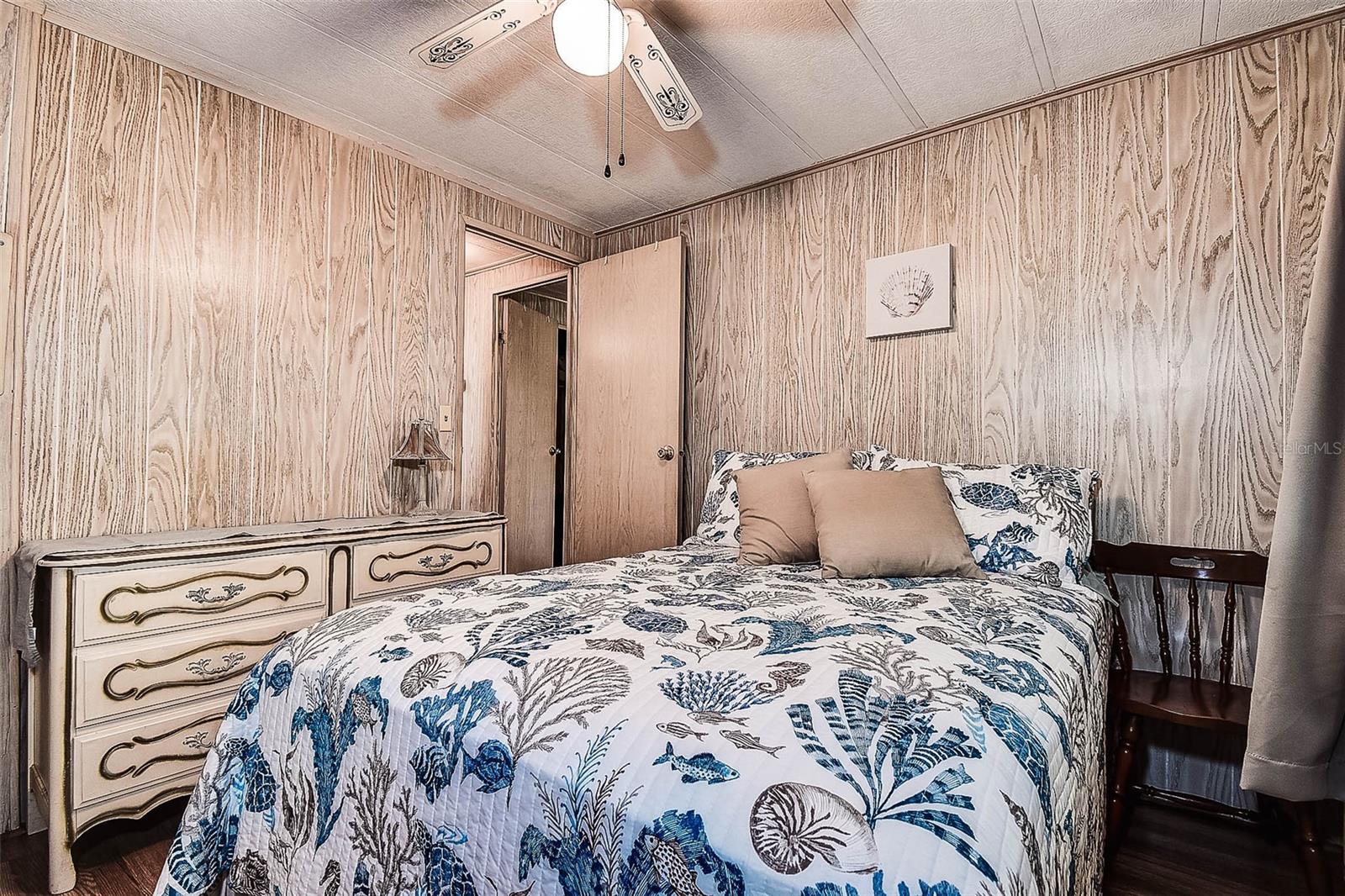 TB8436761 Property Photo