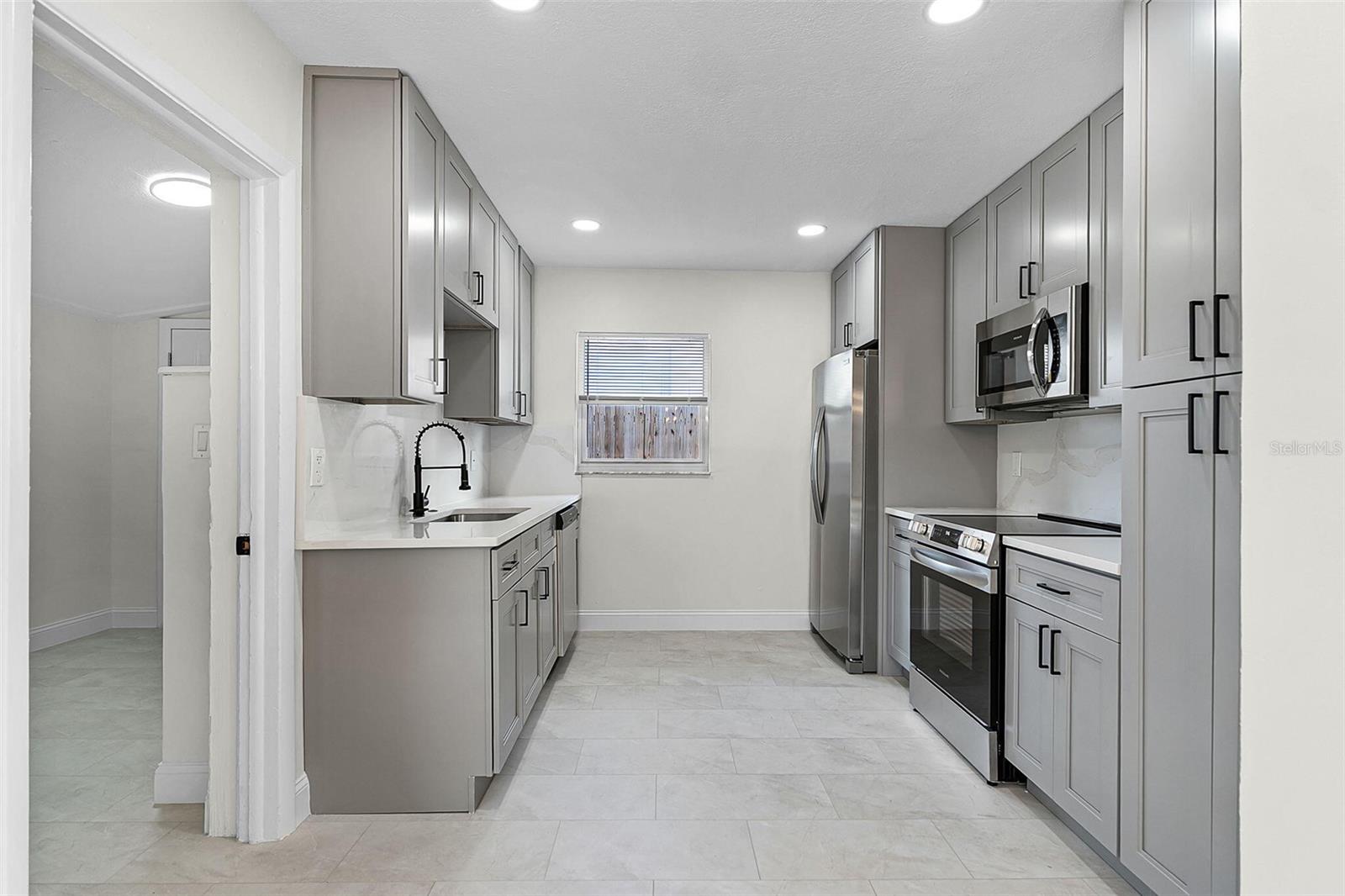 4719 ELDORADO DR, TAMPA, FL, 33615