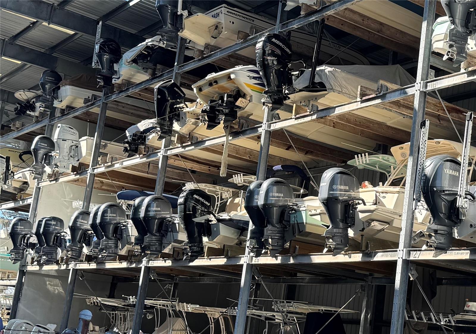 100 CIRCUIT RD #N99, NOKOMIS, FL, 34275