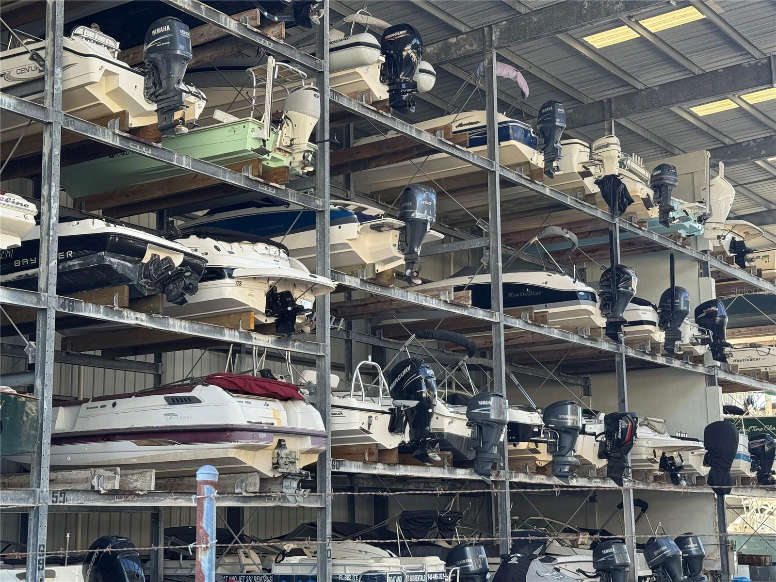 100 CIRCUIT RD #N99, NOKOMIS, FL, 34275