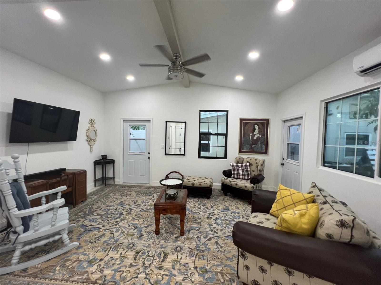 6441 WILLOW WOOD LN, TAMPA, FL, 33634