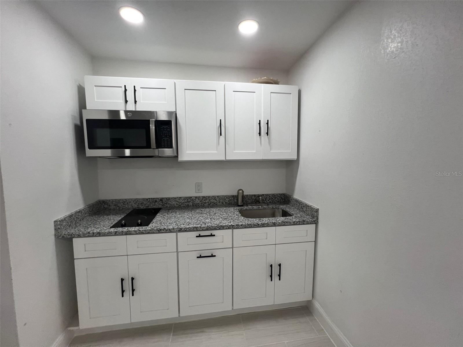 6441 WILLOW WOOD LN, TAMPA, FL, 33634