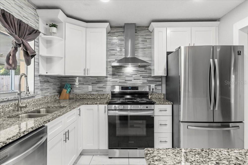 7641 COMPASS DR, ORLANDO, FL, 32810