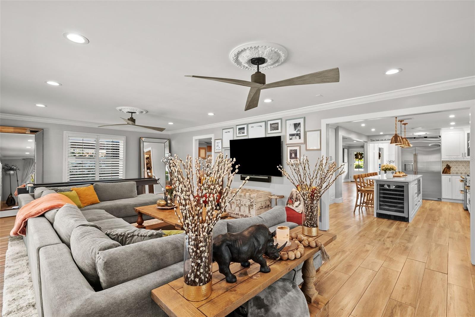 1511 S SHERIDAN FOREST DR, TAMPA, FL, 33629