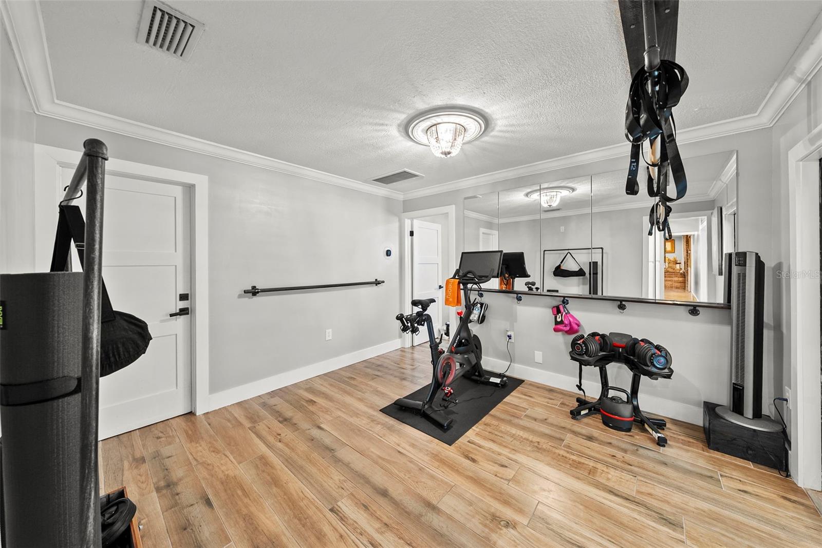 1511 S SHERIDAN FOREST DR, TAMPA, FL, 33629