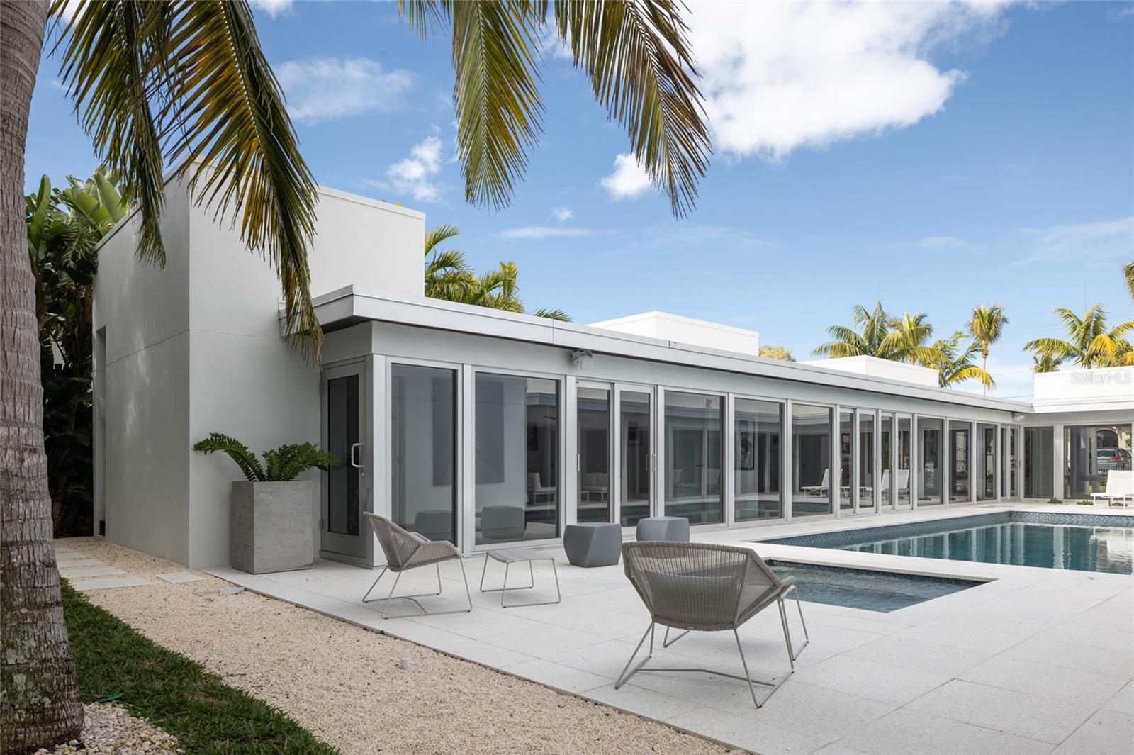 A4668129 Property Photo