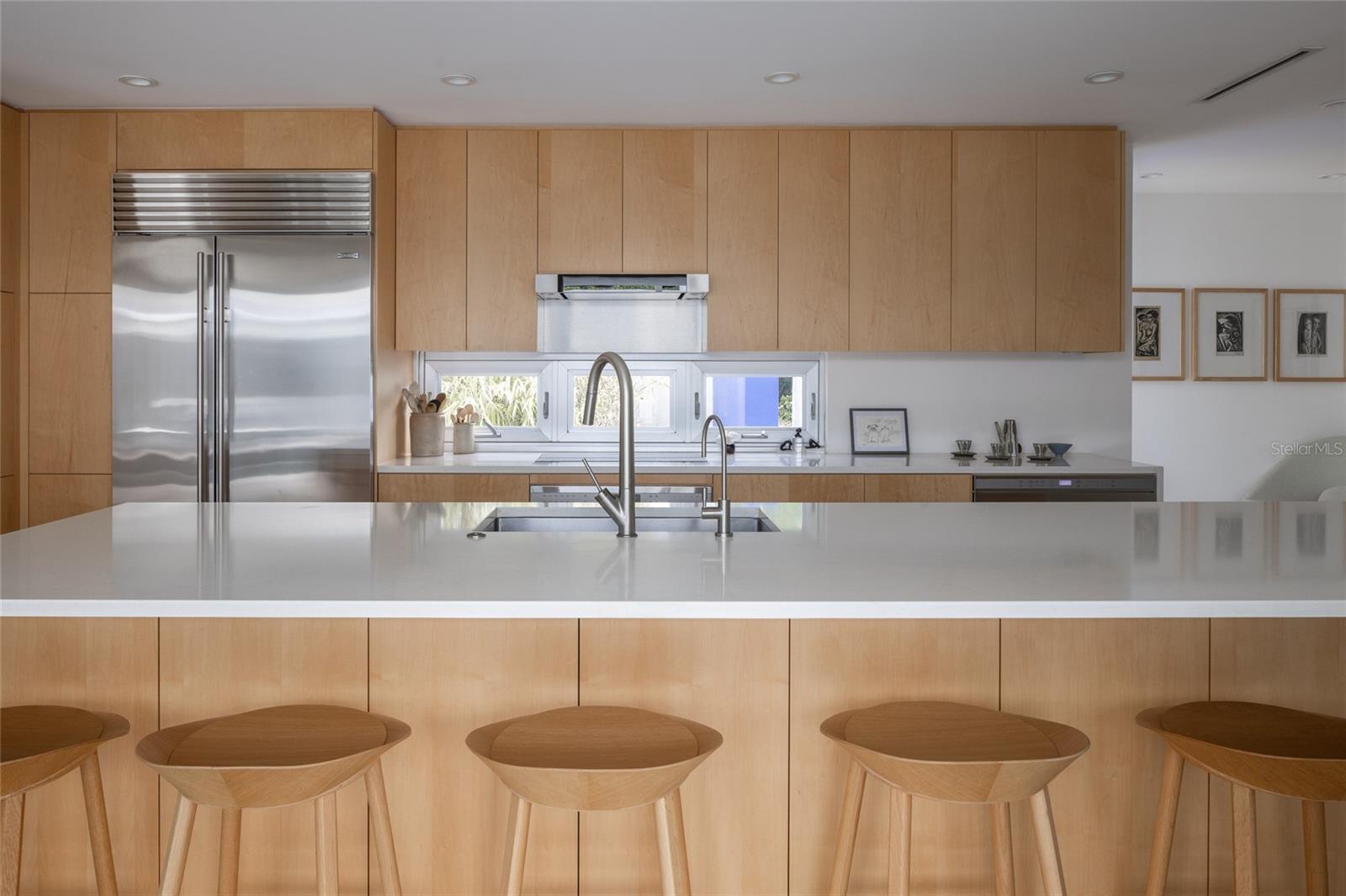 A4668129 Property Photo