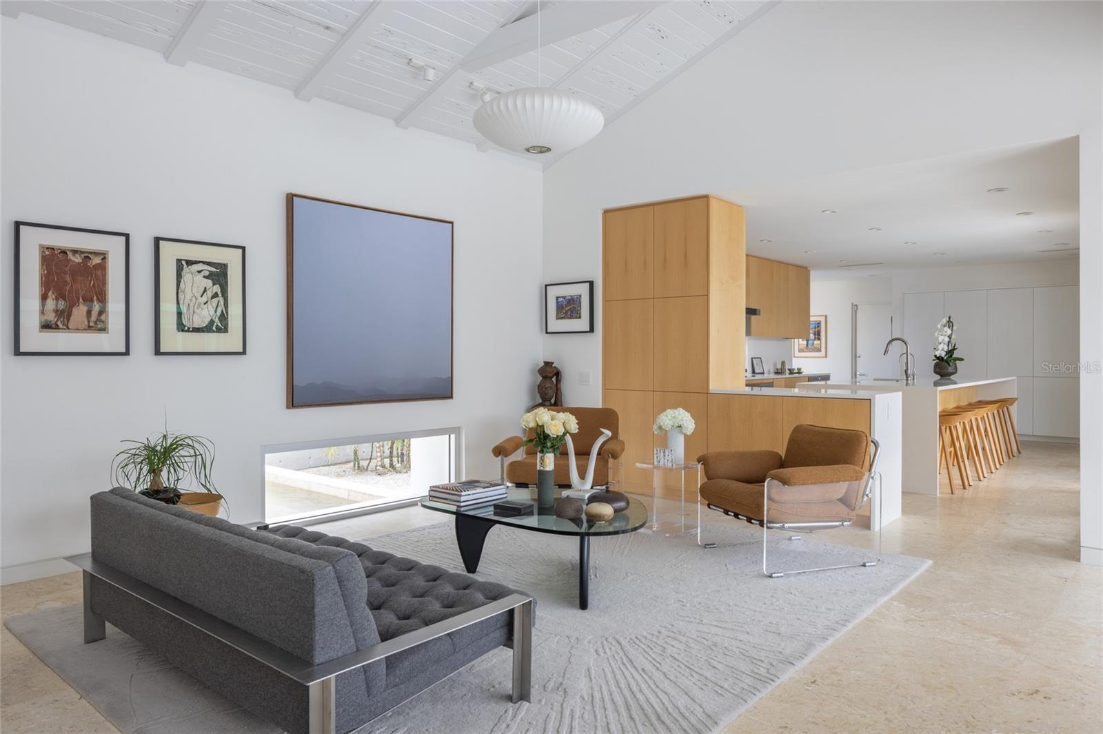 A4668129 Property Photo