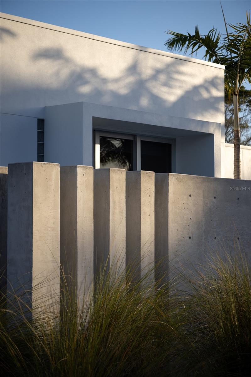 A4668129 Property Photo