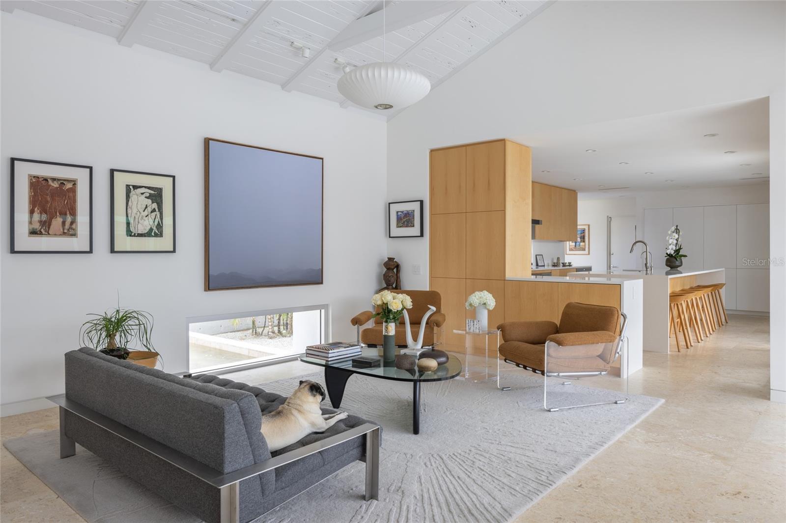 A4668129 Property Photo