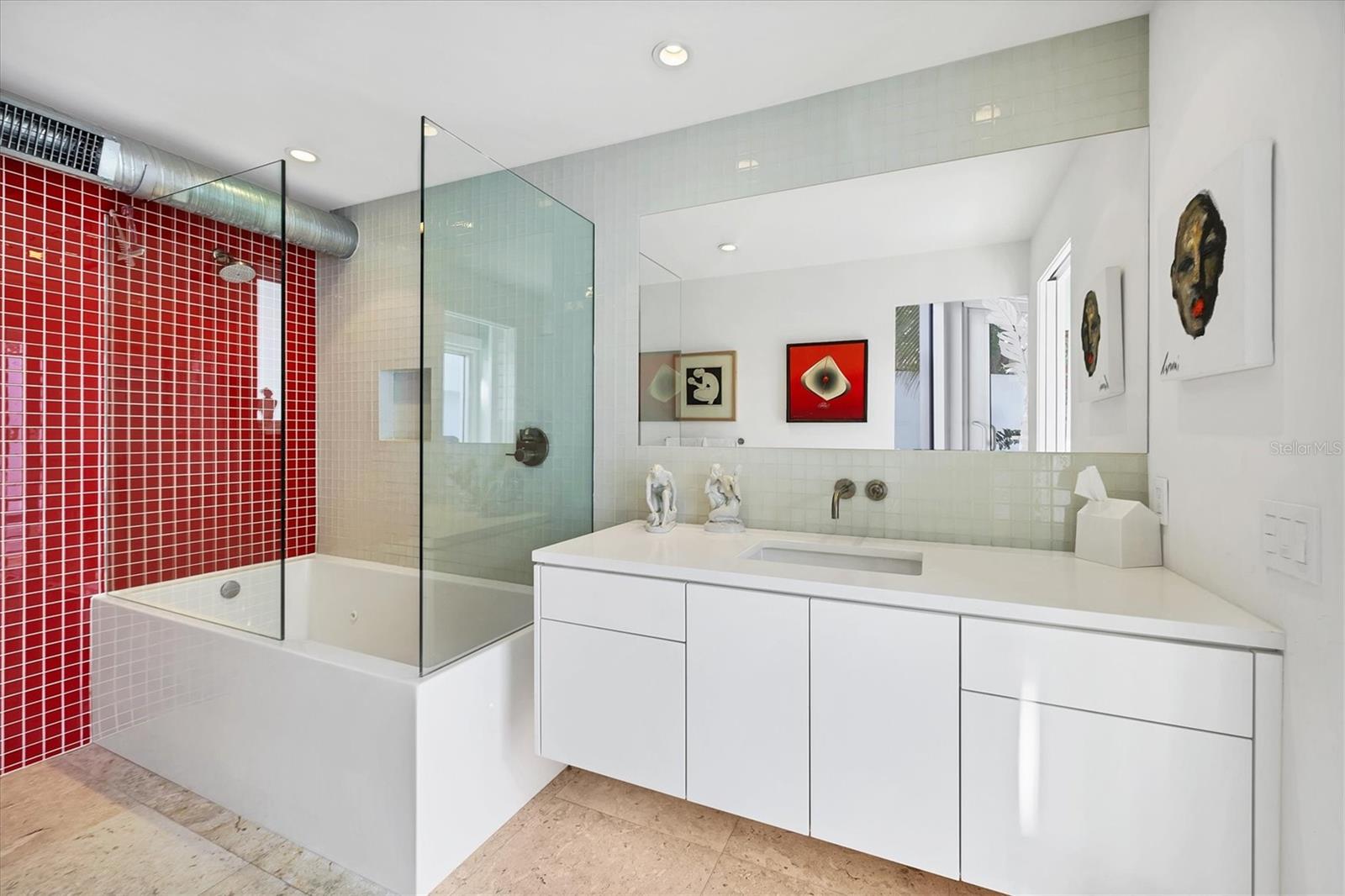 A4668129 Property Photo