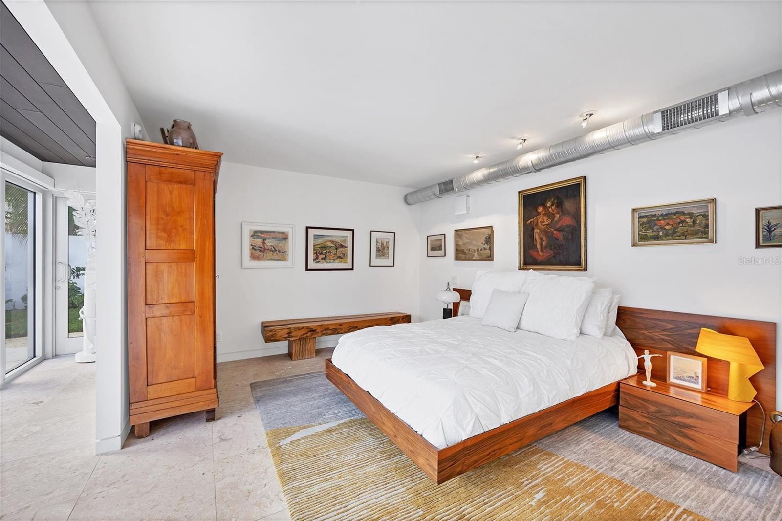 A4668129 Property Photo