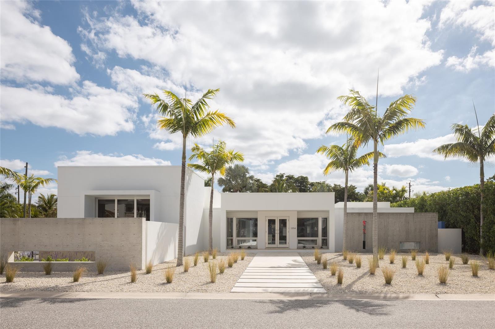 A4668129 Property Photo