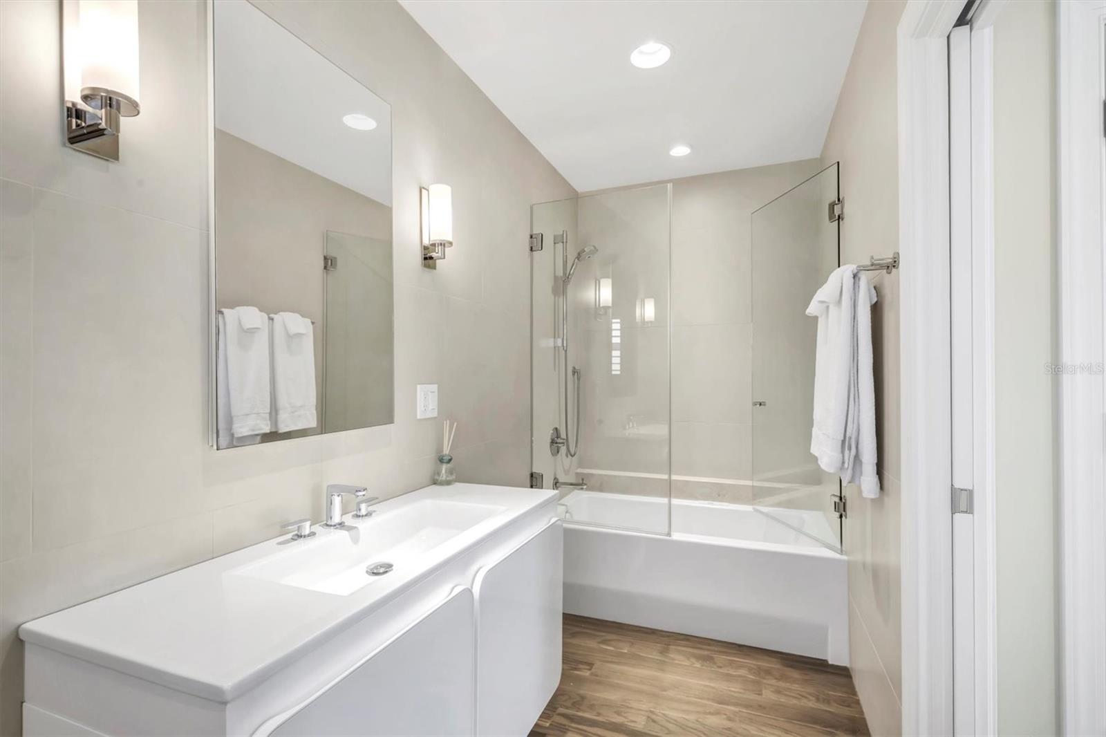 510 WEDGE LN, LONGBOAT KEY, FL, 34228