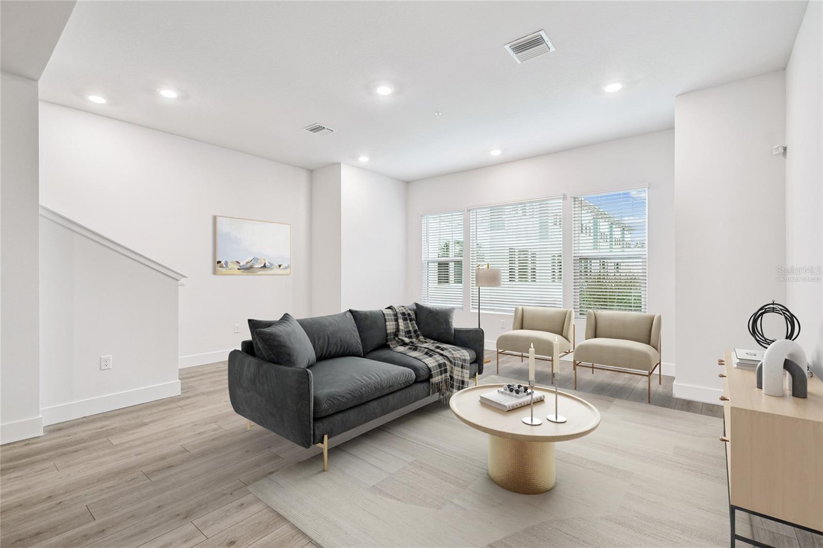 TB8436790 Property Photo