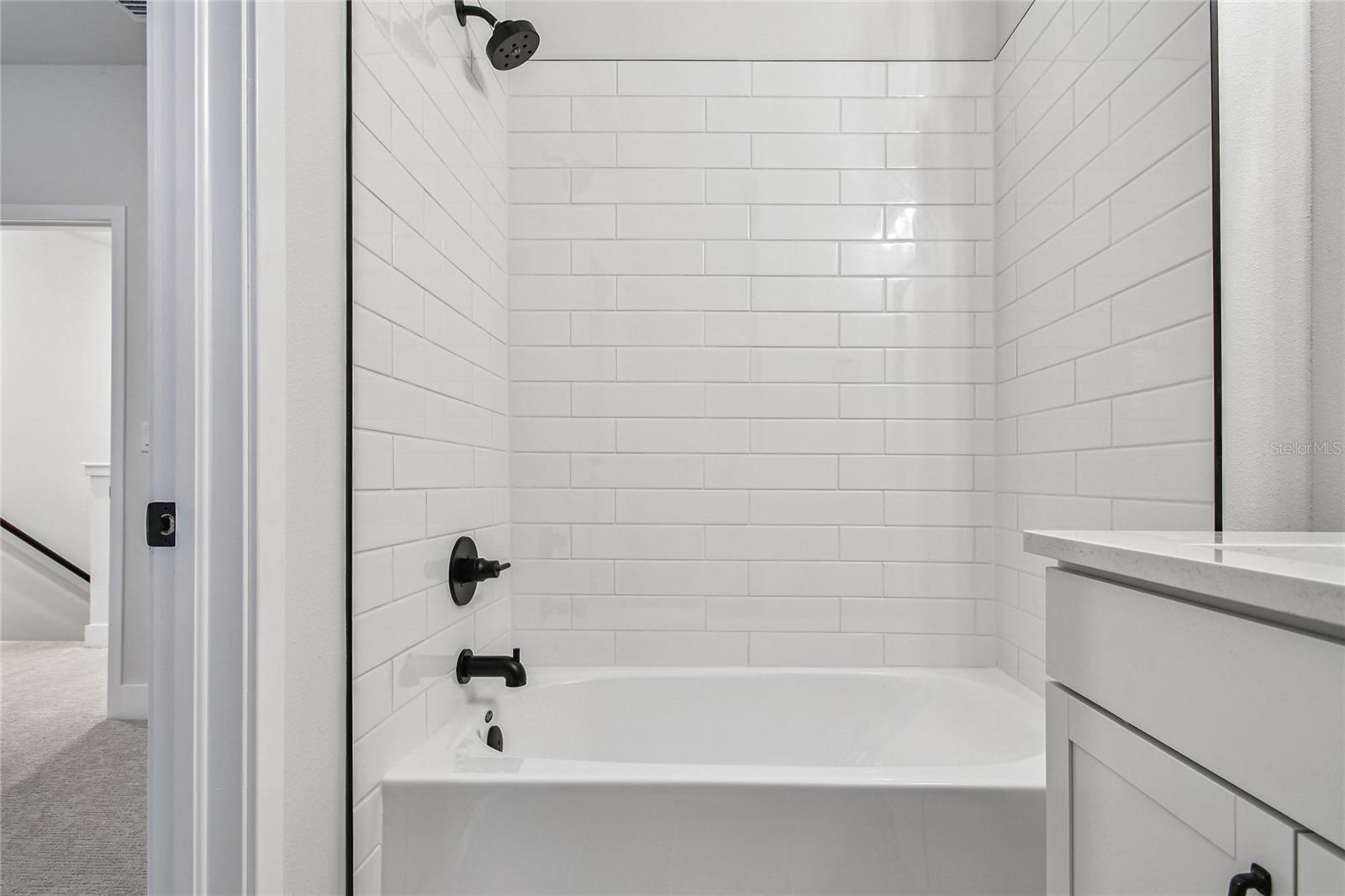 TB8436790 Property Photo