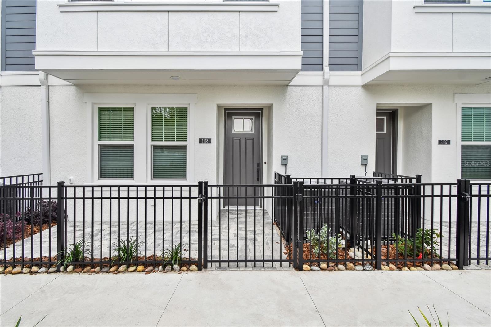 TB8436790 Property Photo