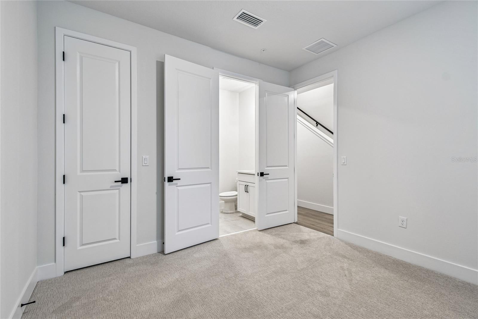 TB8436790 Property Photo