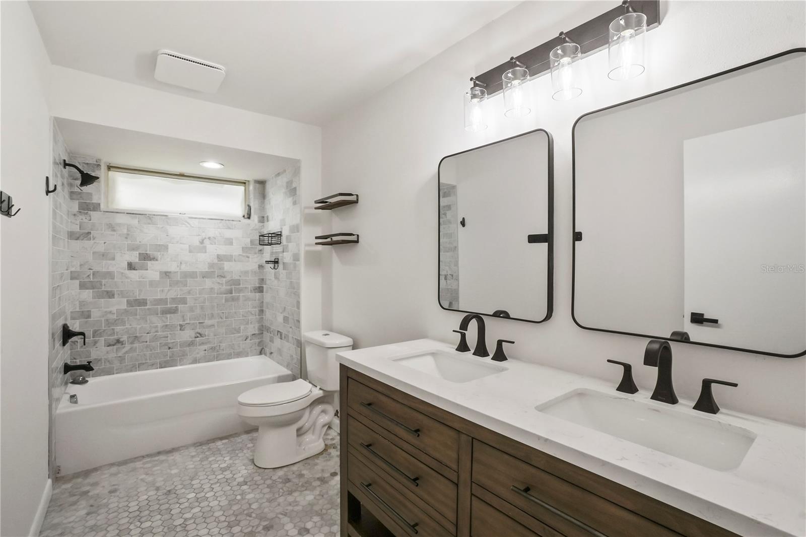 2103 DOEFIELD CT, VALRICO, FL, 33596