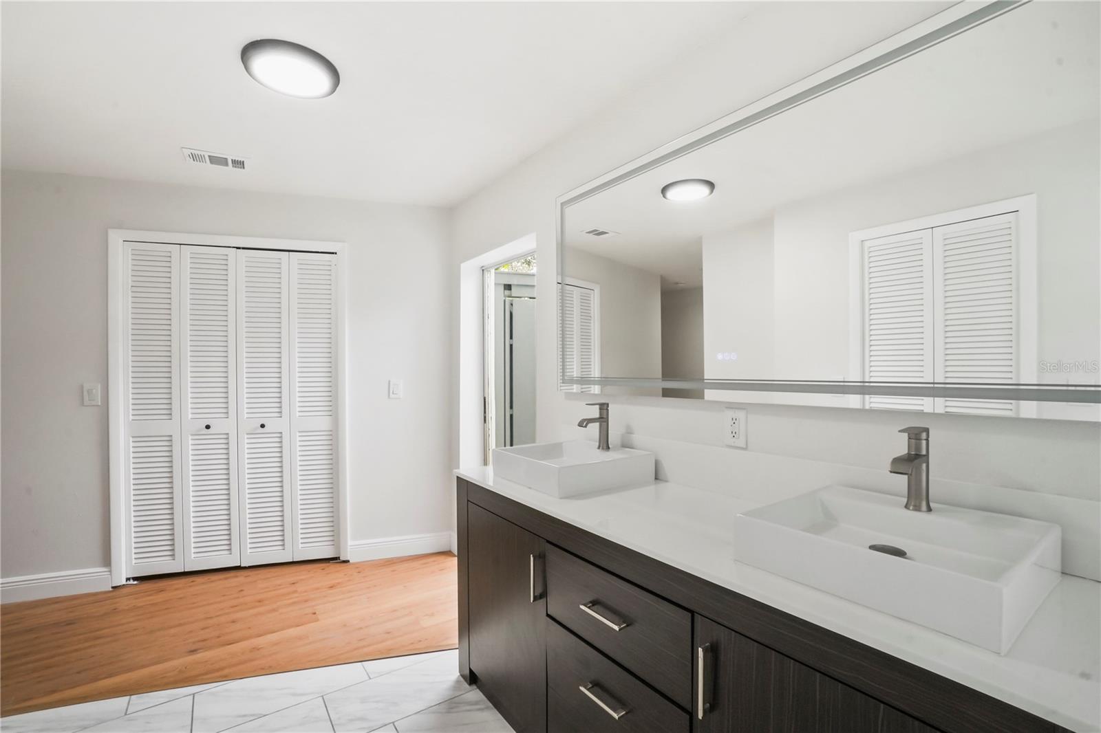 2103 DOEFIELD CT, VALRICO, FL, 33596