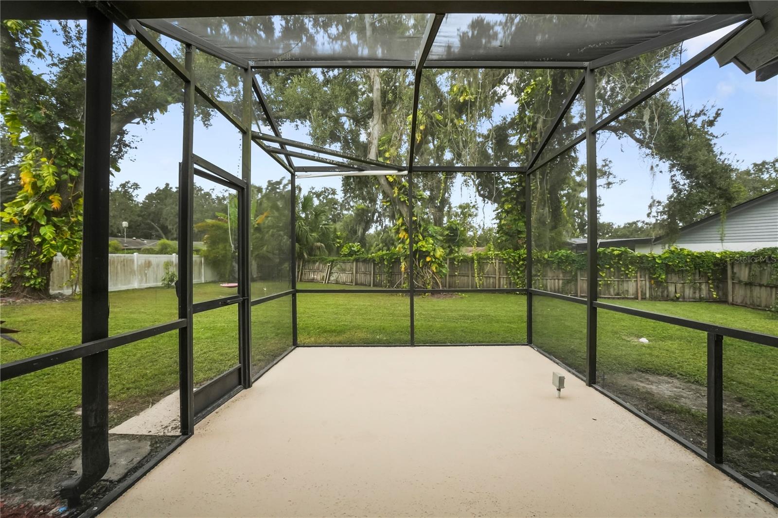 2103 DOEFIELD CT, VALRICO, FL, 33596