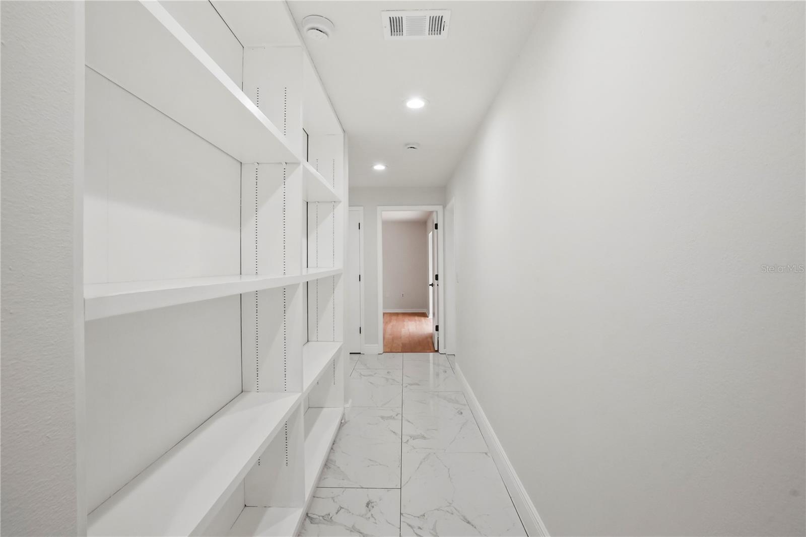 2103 DOEFIELD CT, VALRICO, FL, 33596