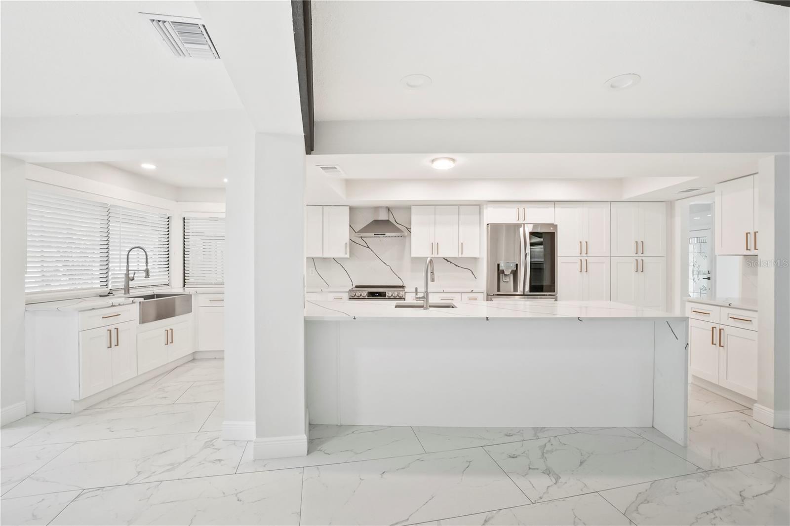 2103 DOEFIELD CT, VALRICO, FL, 33596