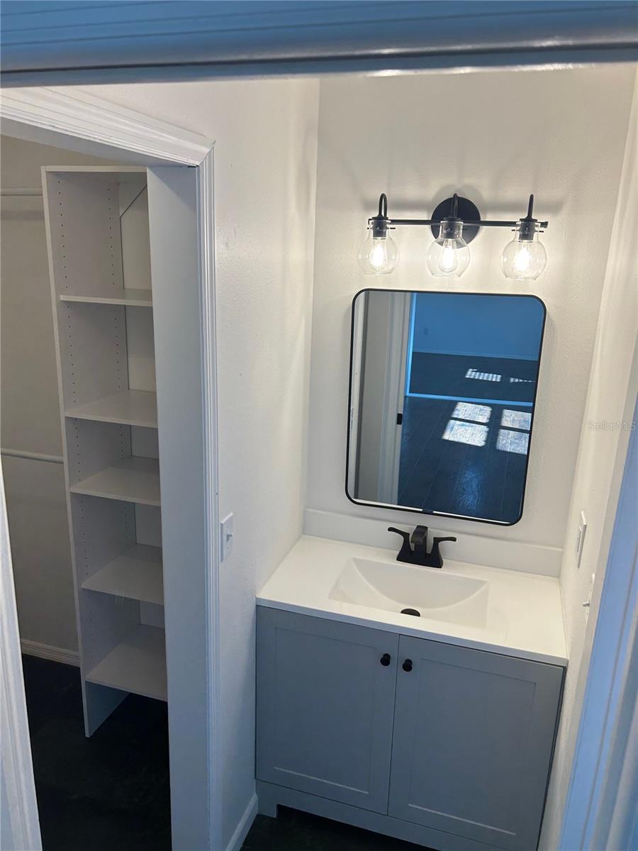 4720 7TH AVE N, ST PETERSBURG, FL, 33713